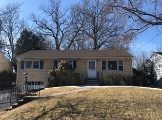 182 Hiawatha Blvd, Oakland, NJ 07436
