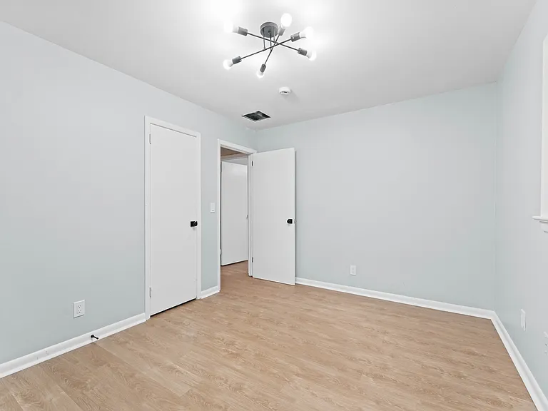 329 E Veterans Hwy — Photo 4