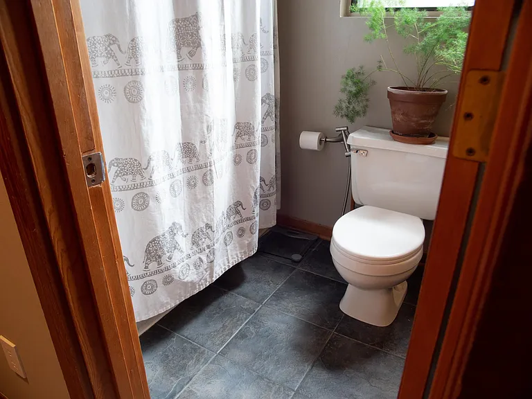 210 Cedarwood Ln — Photo 15