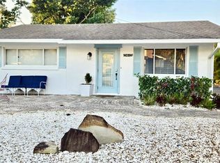 2442 Wood St, Sarasota, FL 34237