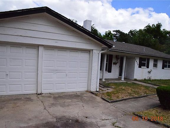 3rd image of 5625 Morley Ave