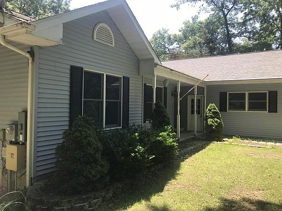 4th image of 8964 Park Blvd