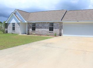 2401 Paula Cir, Ocean Springs, MS 39564