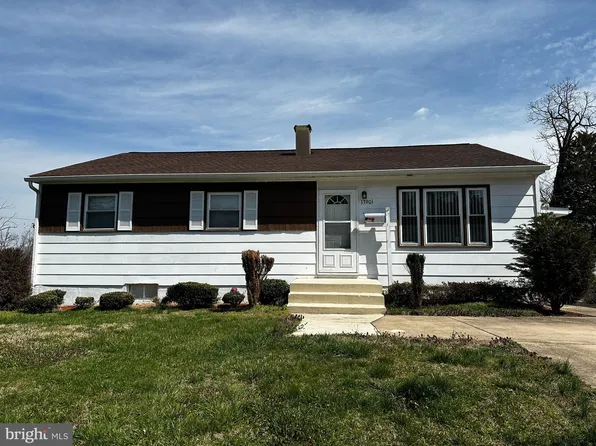 13901 Roanoke St, Woodbridge, VA 22191