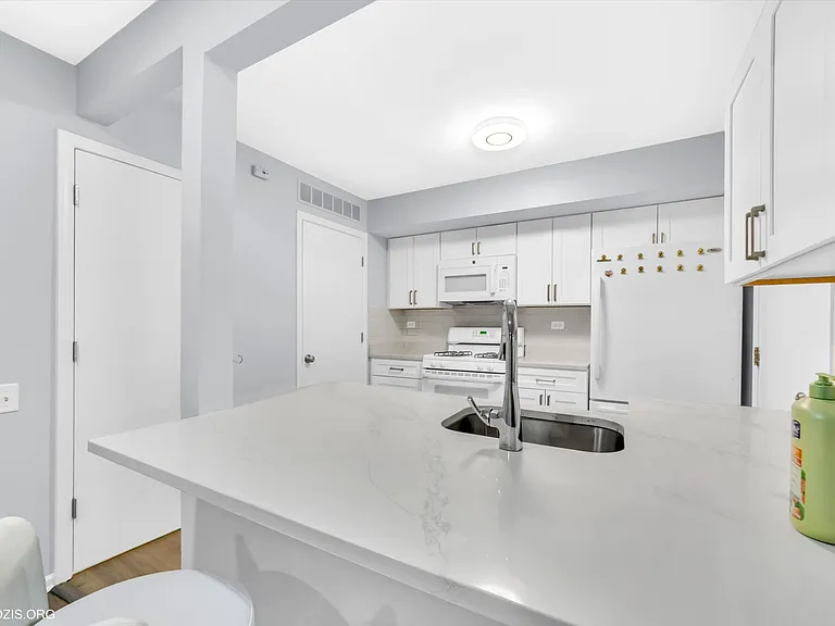 441 Yorktown Ct #441 — Photo 14