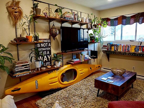 3rd image of 831 W Beaver Creek Blvd #9