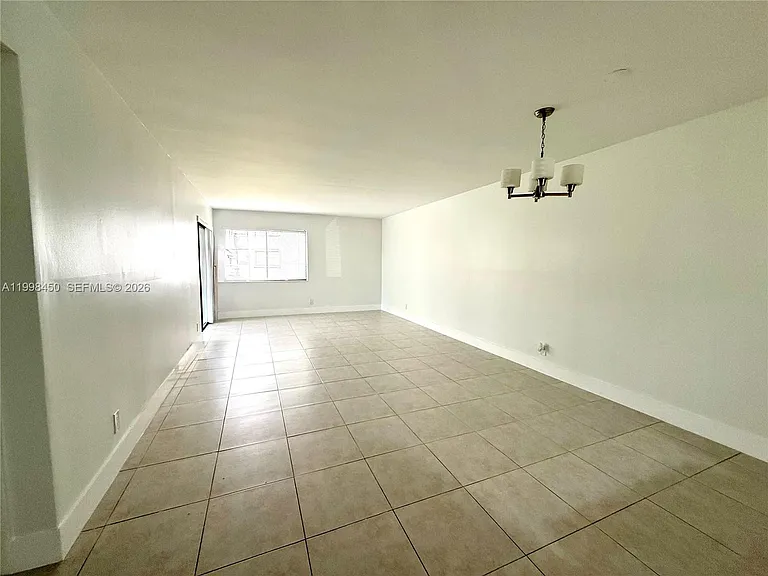 155 Lakeview Dr #101 — Photo 14