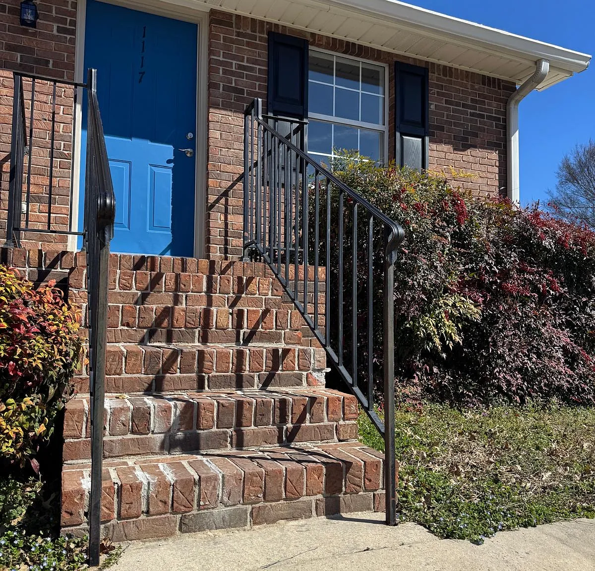 2 bed, 1018 sqft, $1,300 — Photo 1