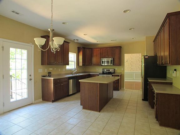 2nd image of 9918 Blackbird Hill Ln