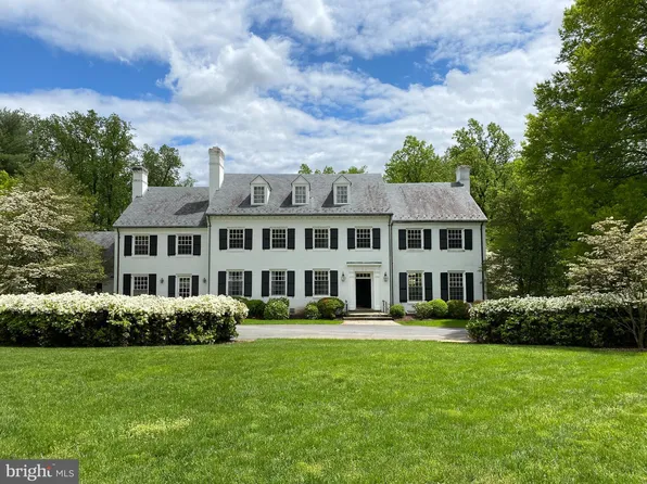 8901 Durham Dr, Rockville, MD 20854