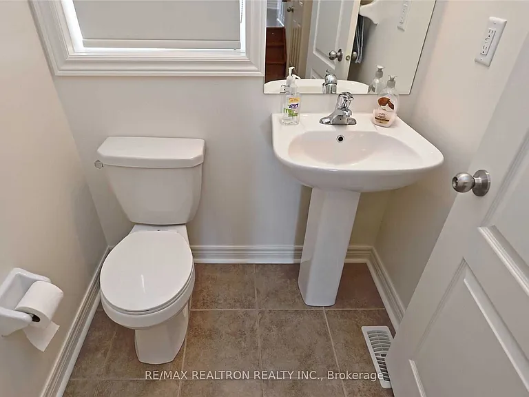 1684 Gower Dr — Photo 14
