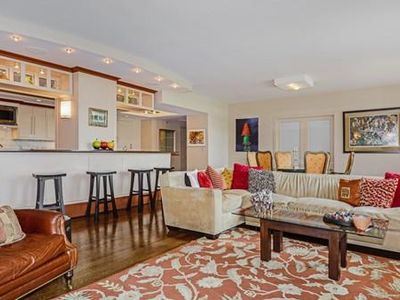 79 Florence St APT 201S, Chestnut Hill, MA, 02467