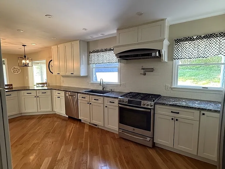 21 Marvelle Rd — Photo 8