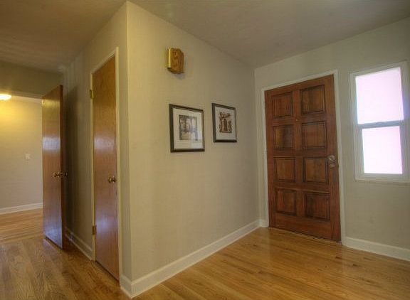 4th image of 840 Circle Dr