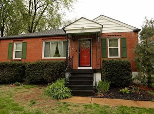 10501 Saint Henry Ln, Saint Ann, MO 63074