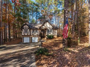 1218 Misty Ln, Hickory, NC 28601
