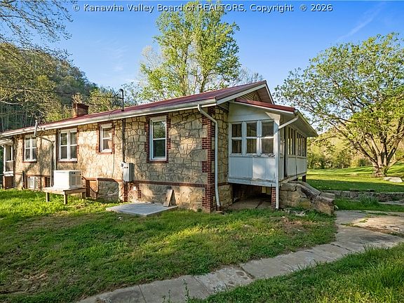 2nd image of 168 Basil Hively Rd