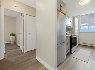 Glen Terrace Apartments, Hamilton, ON L8S 4N2