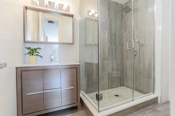 Sold by Brooklyn Bridge | media 11