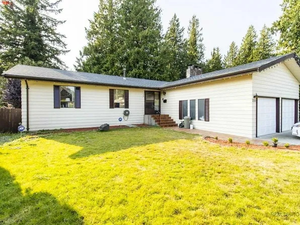 2355 Grant St, Abbotsford, BC V2T 2M8