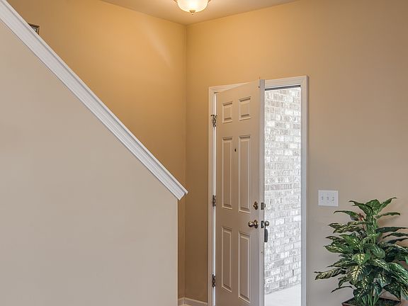 2nd image of 206 S Dunnwood Ln