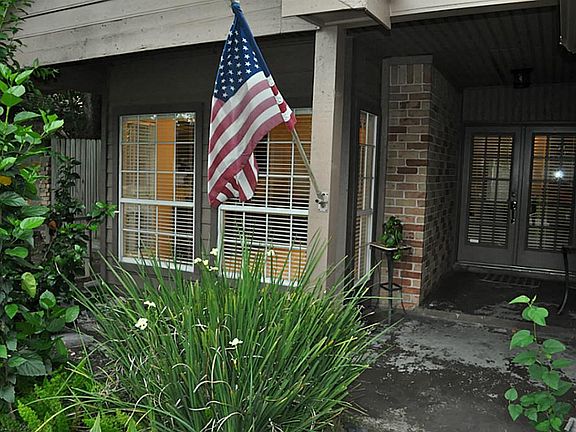 2nd image of 12906 Avenida Vaquero St