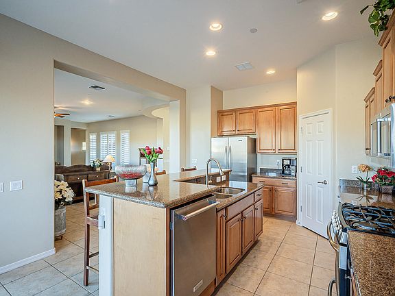 4th image of 9649 S San Esteban Dr