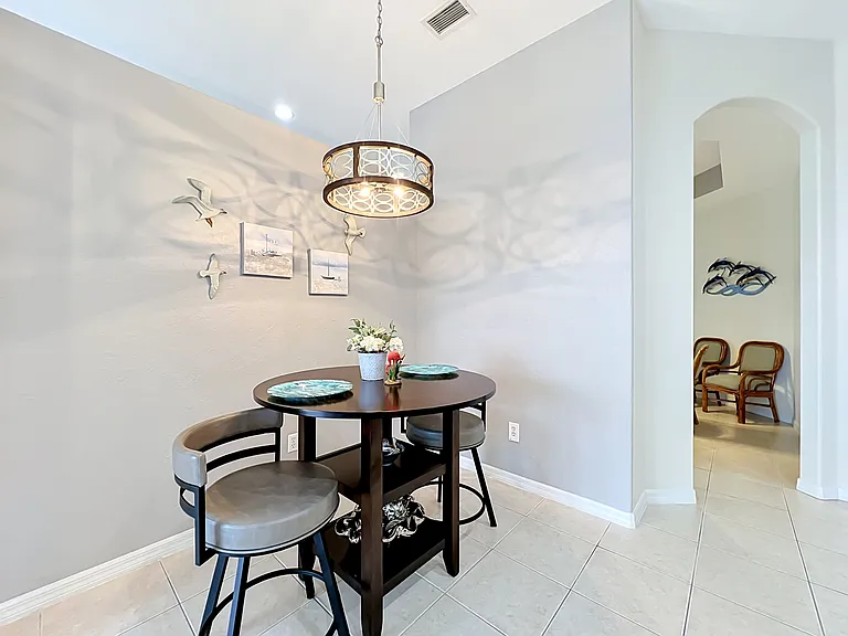 Eat In Kitchen