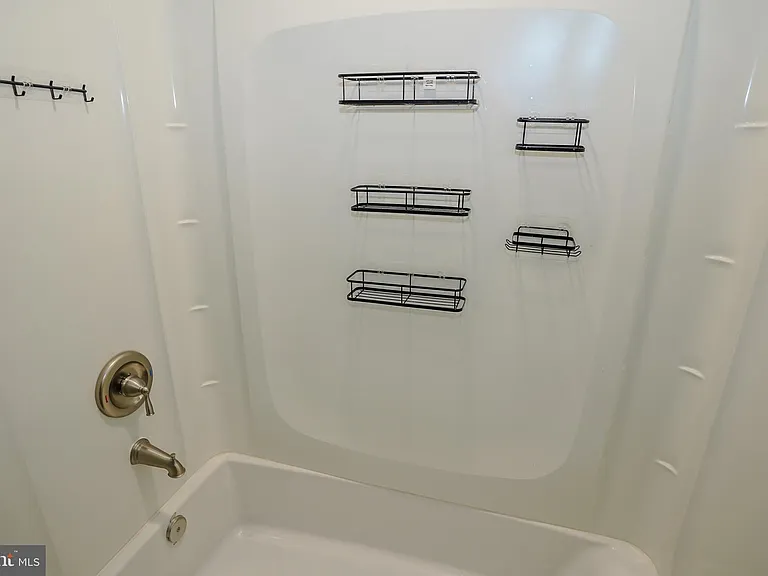 2816 Ballenger Creek Pike — Photo 16