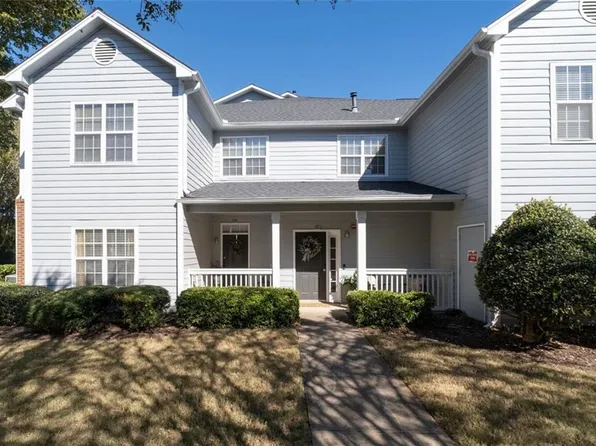 1303 Vinings Forest Ln SE, Smyrna, GA 30080