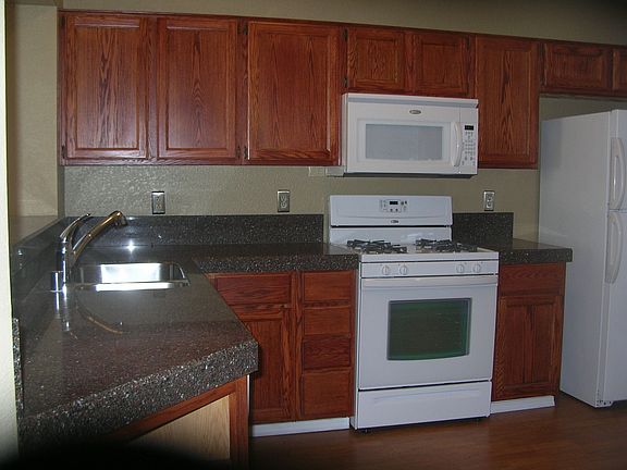 Granite countertops, new Whirlpool appliances
