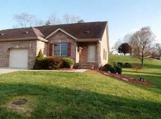 102 Windmere Dr, Scott Depot, WV 25560