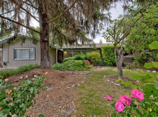 61 SW Blenda Ct, Grants Pass, OR 97526