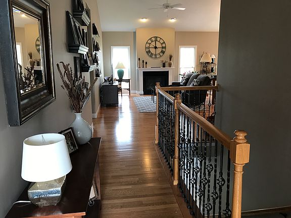 3rd image of 2419 W Chandler Ct