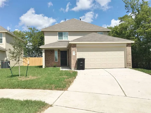 5823 Dawn Misty Ln, Houston, TX 77048