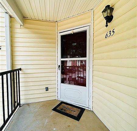 2nd image of 635 Windchase Ln