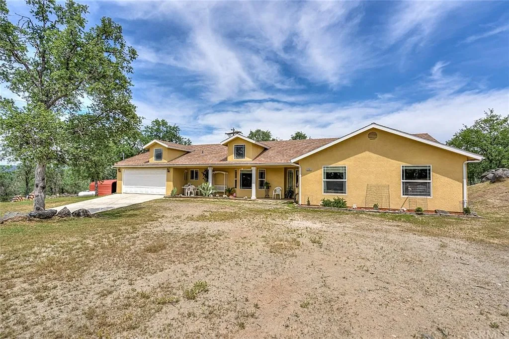 32633 River Knolls Rd photo 1