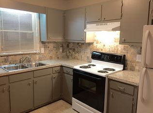 1532 Rhodes Rd APT J, Lexington, NC 27292