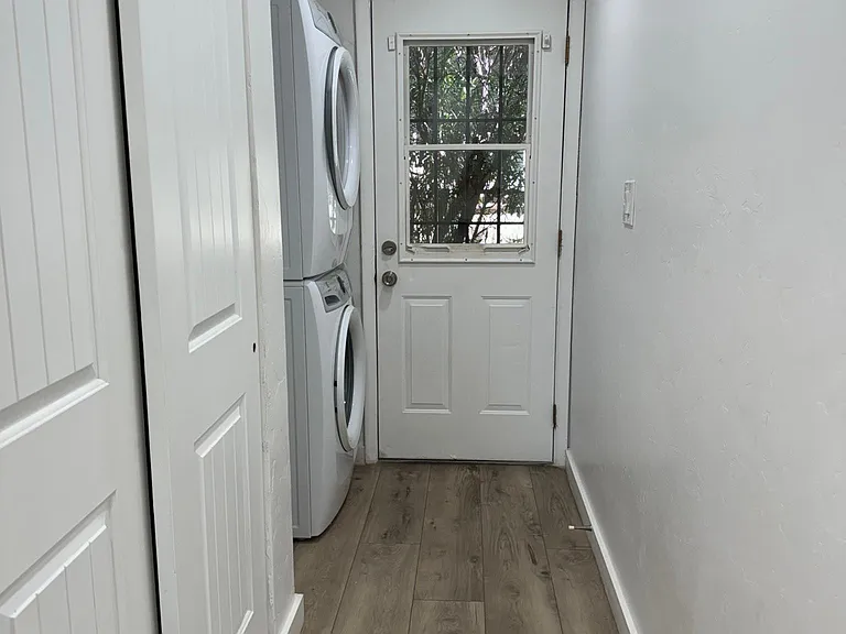 1803 E Miles St — Photo 9