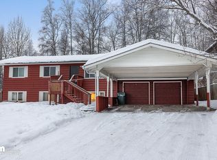 11113 Aurora Cir #A, Eagle River, AK 99577