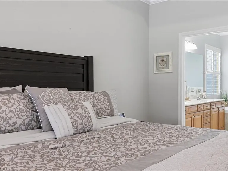 13818 Farnese Dr — Photo 17