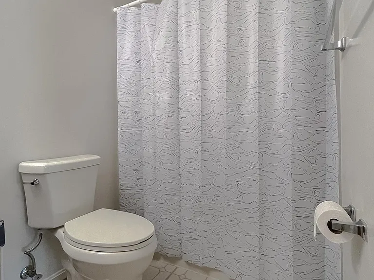 109 Morris Dr — Photo 37