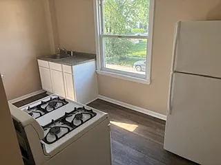 322 W Merchant St #1 — Photo 2