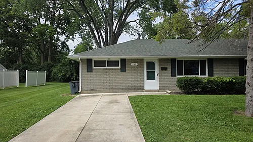 112 Elmwood Dr Photo 1