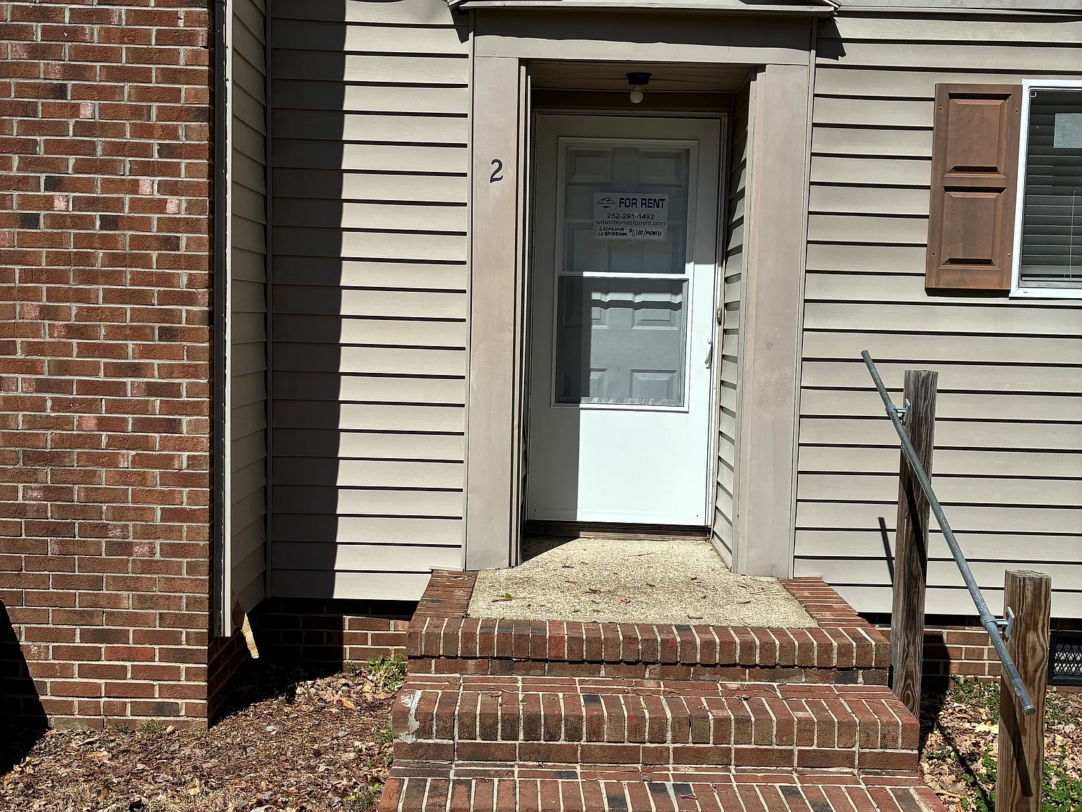 2 bed, 1.5 bath, 1150 sqft, $1,100 — Photo 1