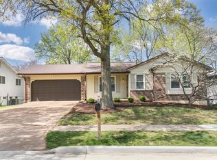 195 Brightfield Dr, Ballwin, MO 63021