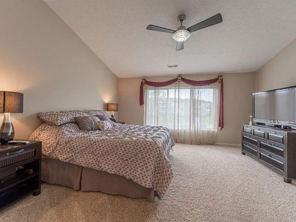 5th image of 5623 Dockside Dr