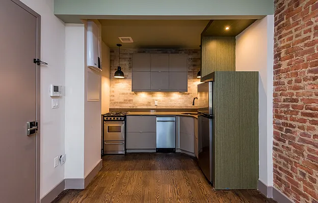 Rented by Nooklyn NYC LLC | media 37