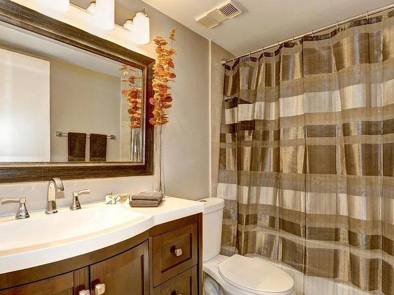 11305 Commonwealth Dr #T3 — Photo 9
