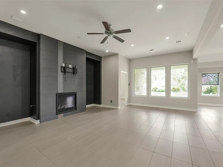 10919 Walts Run Ln — Photo 18